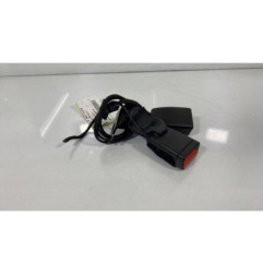 Attache ceinture arriere droit OPEL CORSA F Photo n°1
