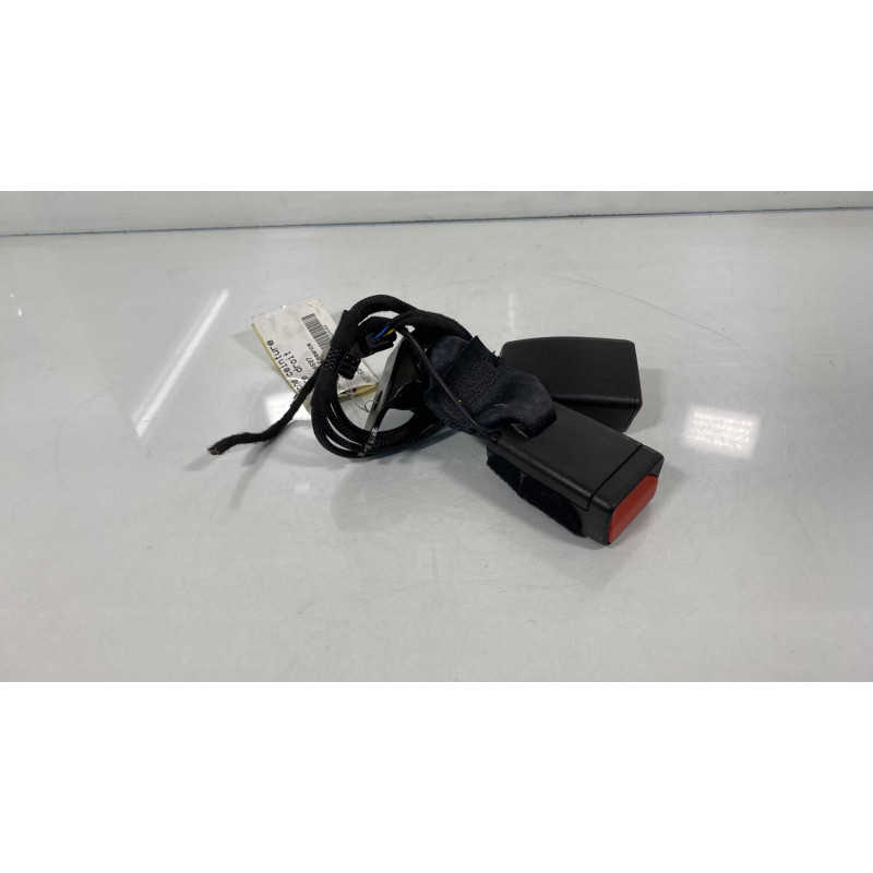 Attache ceinture arriere droit OPEL CORSA F Photo n°1