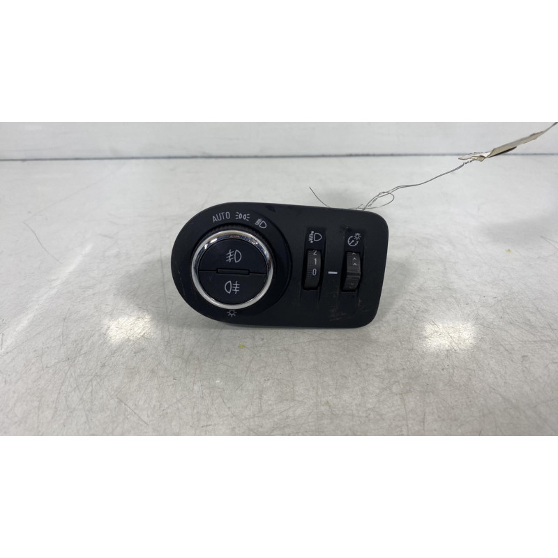 Commande de phare OPEL CORSA F Photo n°3