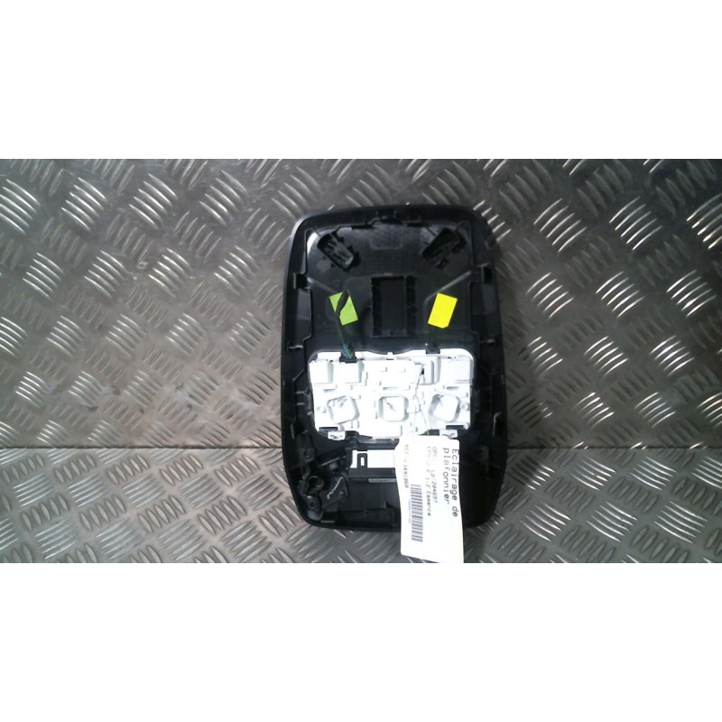 Eclairage de plafonnier OPEL CORSA F Photo n°1