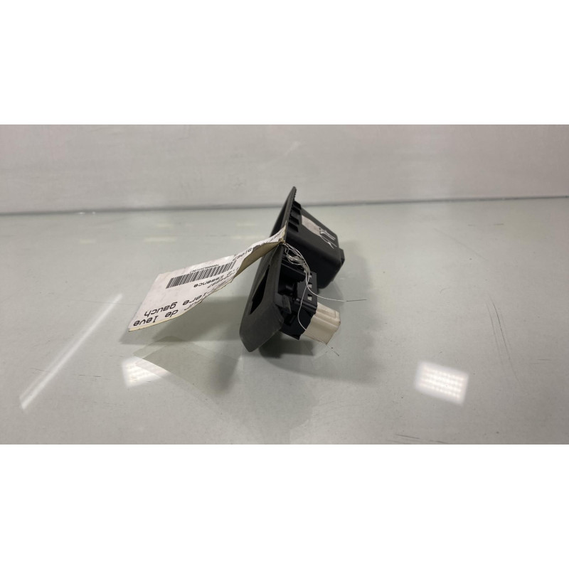 Interrupteur de leve vitre arriere gauche OPEL CORSA F Photo n°2