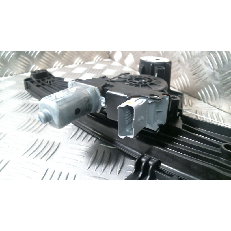 Leve vitre electrique arriere gauche OPEL CORSA F Photo n°2