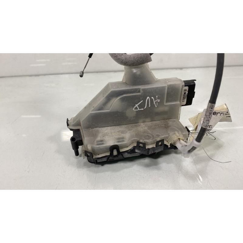 Serrure avant droit OPEL CORSA F Photo n°1