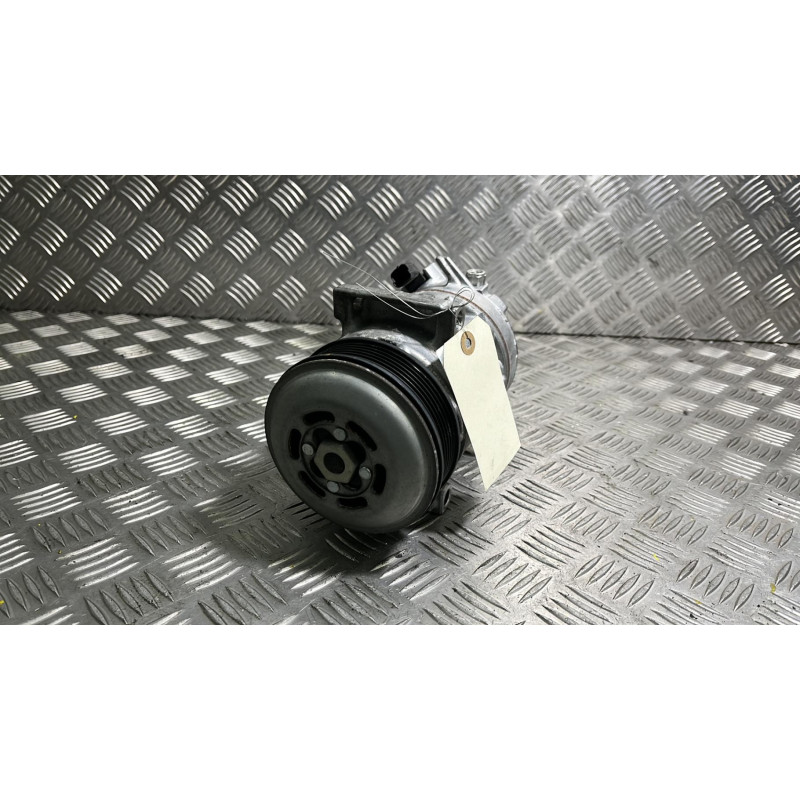 Compresseur clim OPEL CORSA F Photo n°4