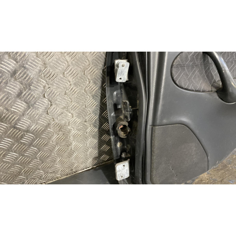 Porte arriere droit MERCEDES CLASSE C 203 Photo n°2
