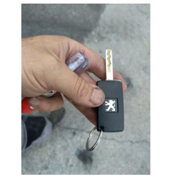 Pretensionneur de ceinture avant droit PEUGEOT 207