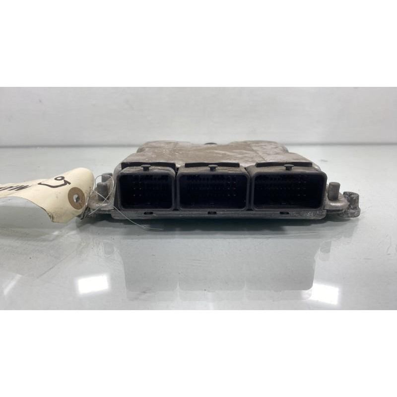 Calculateur moteur RENAULT LAGUNA 2 Photo n°2