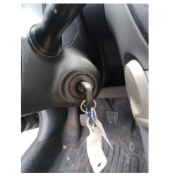 Pretensionneur de ceinture avant gauche PEUGEOT 107