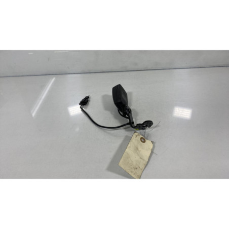 Attache ceinture arriere droit AUDI A1 1 Photo n°1