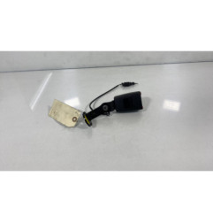 Attache ceinture arriere droit AUDI A1 1