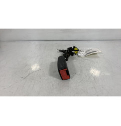 Attache ceinture arriere gauche AUDI A1 1 Photo n°1