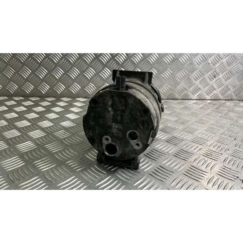 Compresseur clim RENAULT LAGUNA 2 Photo n°1