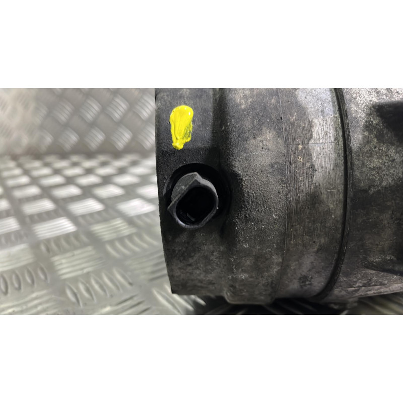 Compresseur clim RENAULT LAGUNA 2 Photo n°5