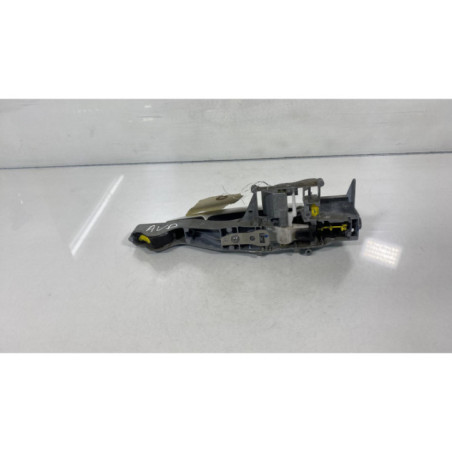 Poignee porte avant droit PEUGEOT 2008 1