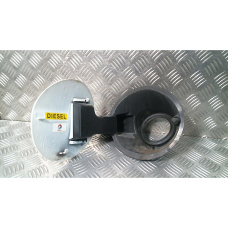 Trappe d'essence PEUGEOT 2008 1