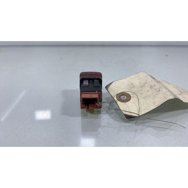 Bouton de warning CITROEN C3 PICASSO Photo n°2