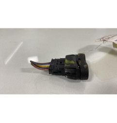 Interrupteur de leve vitre avant droit DACIA DUSTER 1