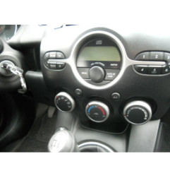 Arret de porte avant droit MAZDA 2 2