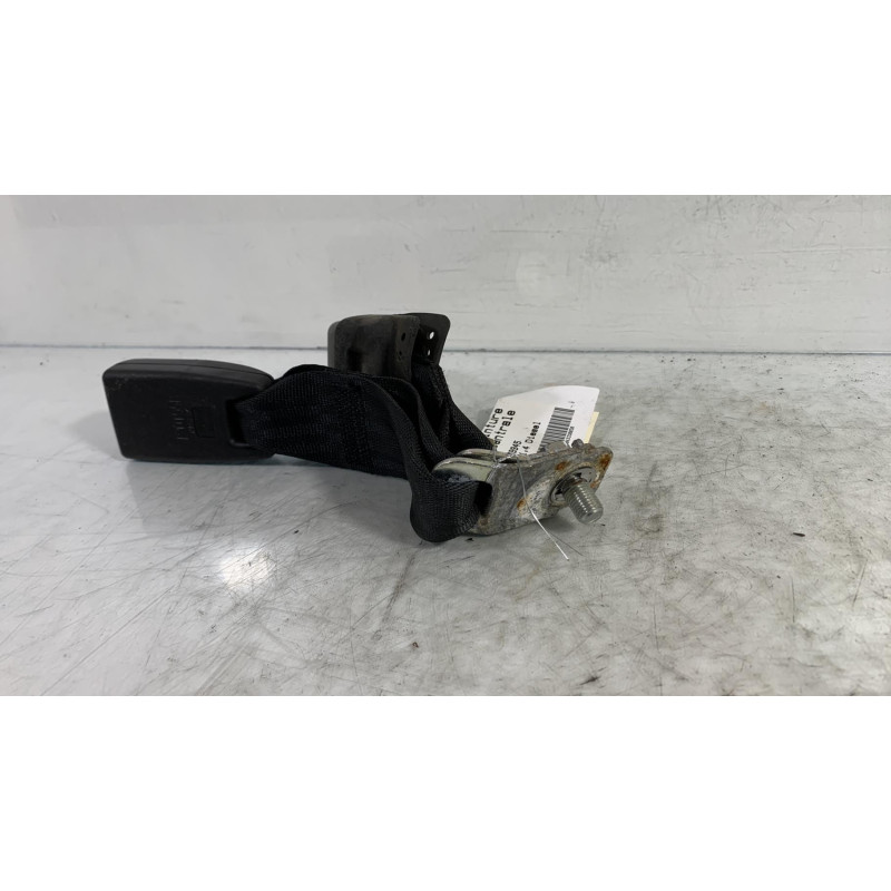 Attache ceinture arriere centrale MAZDA 2 2 Photo n°1