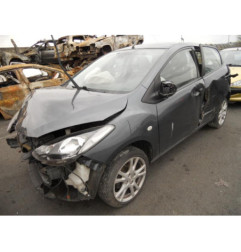 Attache ceinture arriere centrale MAZDA 2 2