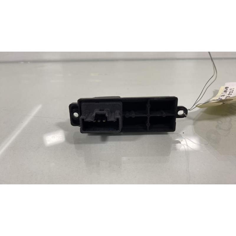 Interrupteur de leve vitre arriere droit MAZDA 2 2 Photo n°2