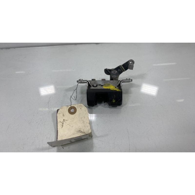 Serrure de coffre OPEL ZAFIRA A Photo n°1
