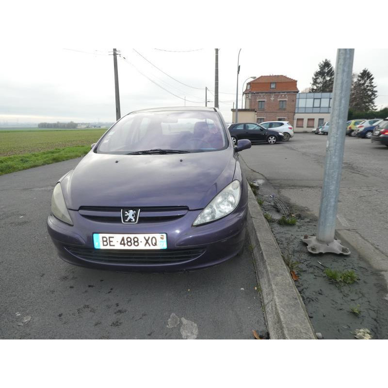 Attache ceinture avant droit PEUGEOT 307 Photo n°6