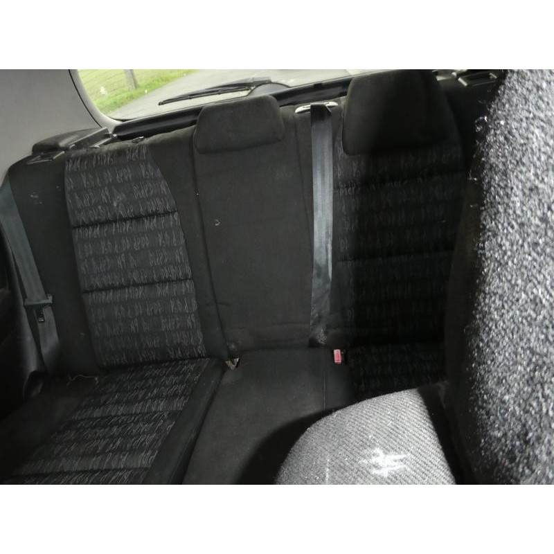 Attache ceinture avant droit PEUGEOT 307 Photo n°7