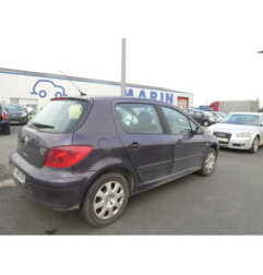 Attache ceinture avant droit PEUGEOT 307