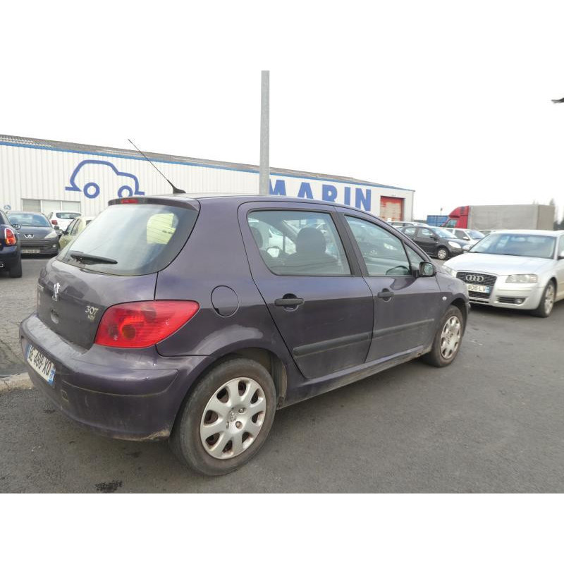 Attache ceinture avant droit PEUGEOT 307 Photo n°9