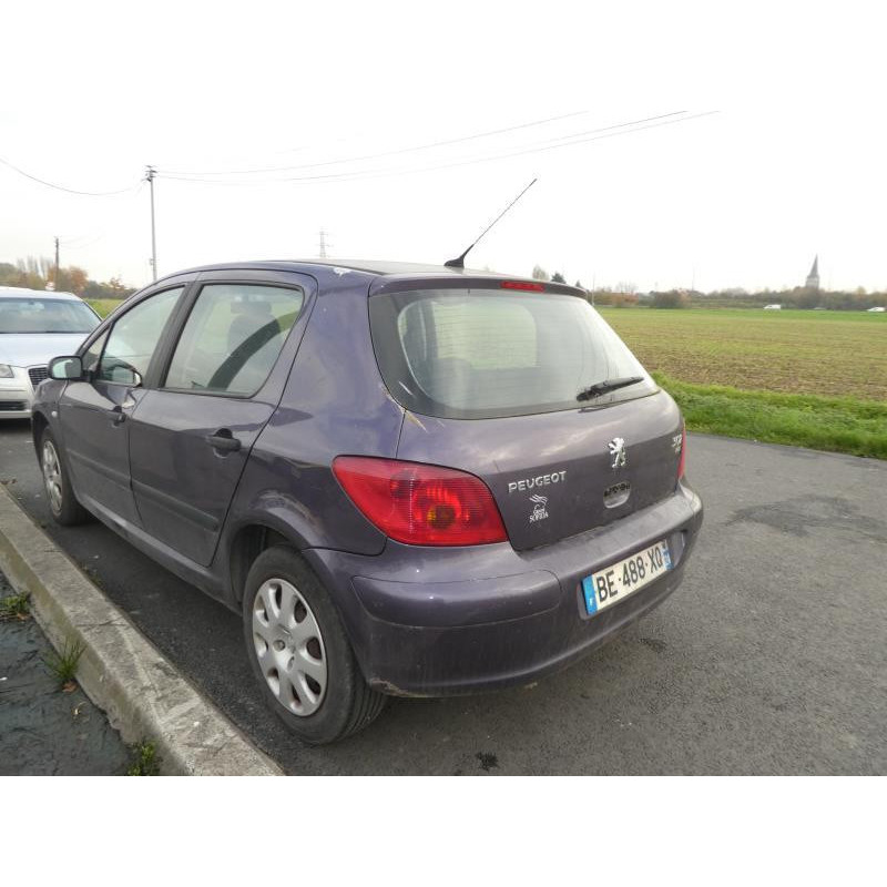 Attache ceinture avant droit PEUGEOT 307 Photo n°11