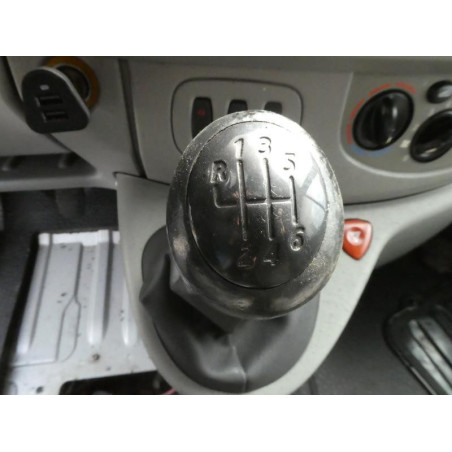 Etrier arriere droit (freinage) OPEL VIVARO 1