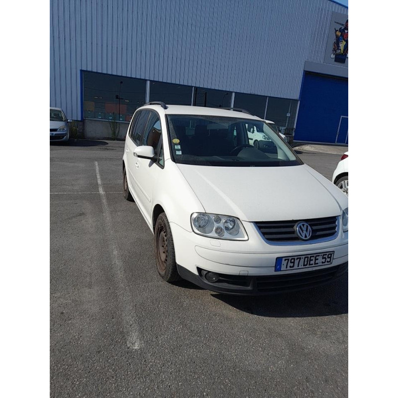 Calandre VOLKSWAGEN TOURAN 1 Photo n°3