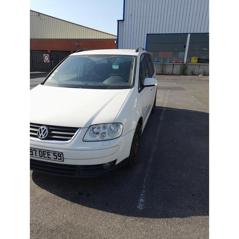 Calandre VOLKSWAGEN TOURAN 1 Photo n°9