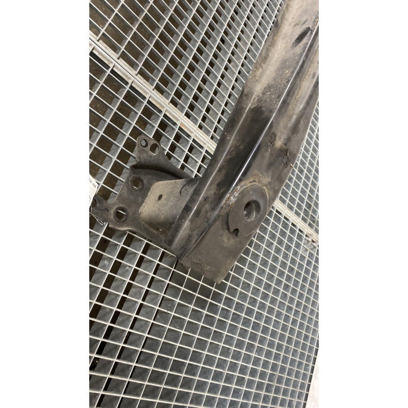Renfort pare choc avant (traverse) VOLKSWAGEN TOURAN 1 Photo n°1