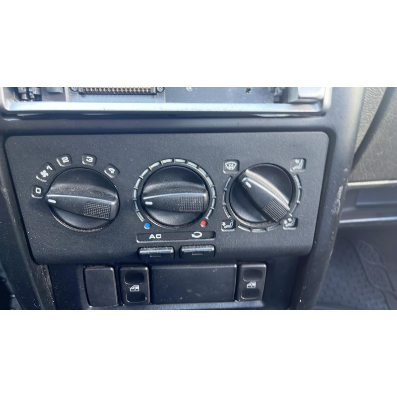 Calandre VOLKSWAGEN POLO 3 Photo n°4