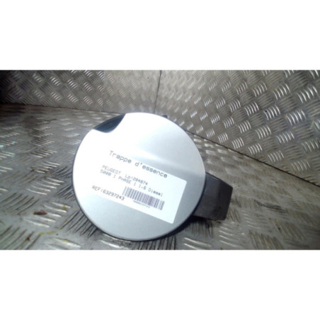 Trappe d'essence PEUGEOT 5008 1
