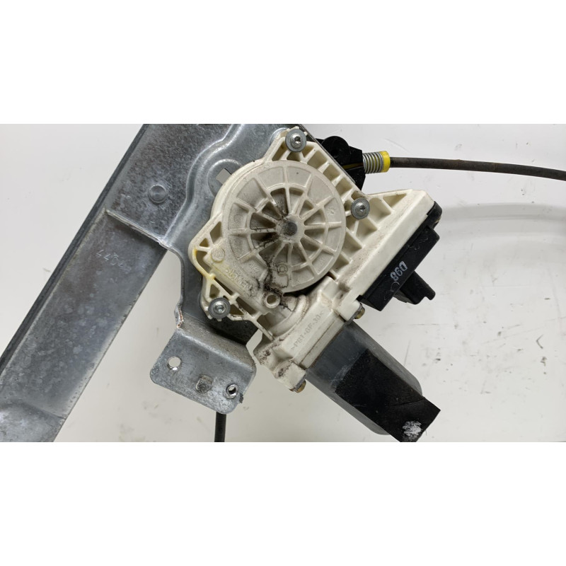 Leve vitre electrique avant droit CITROEN C2 Photo n°6
