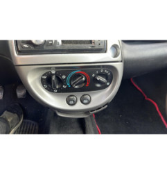Poignee interieur avant gauche FORD KA 1