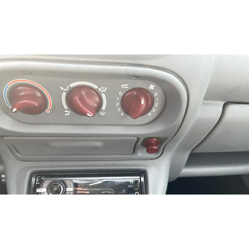 Calculateur moteur RENAULT TWINGO 1 Photo n°8