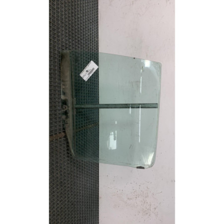 Vitre arriere gauche PEUGEOT 106
