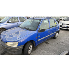 Vitre arriere gauche PEUGEOT 106