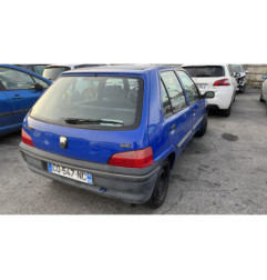 Vitre arriere gauche PEUGEOT 106