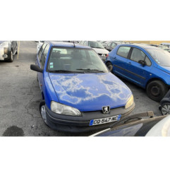 Vitre arriere gauche PEUGEOT 106