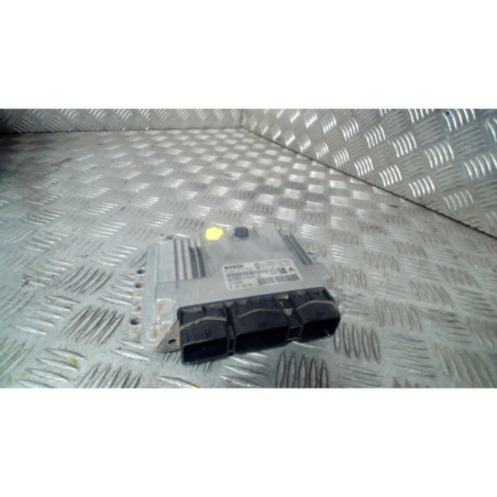 Calculateur moteur PEUGEOT 207