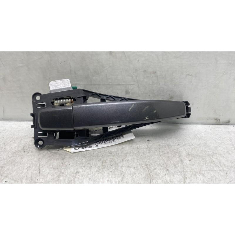 Poignee porte avant droit OPEL ZAFIRA B Photo n°3
