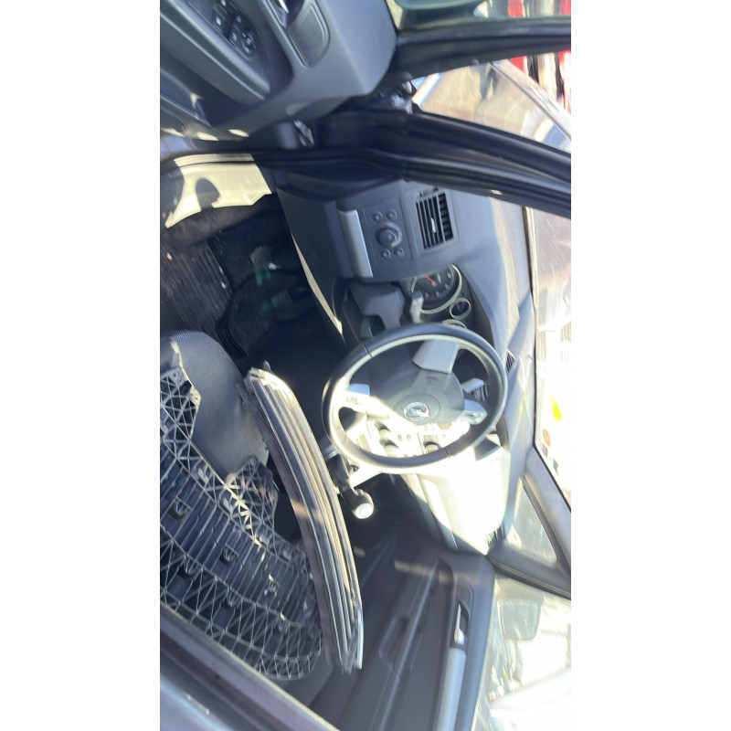 Vitre avant droit OPEL ZAFIRA B Photo n°9