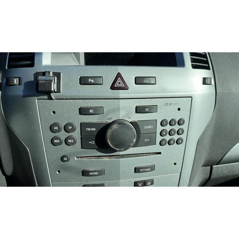 Vitre avant droit OPEL ZAFIRA B Photo n°14