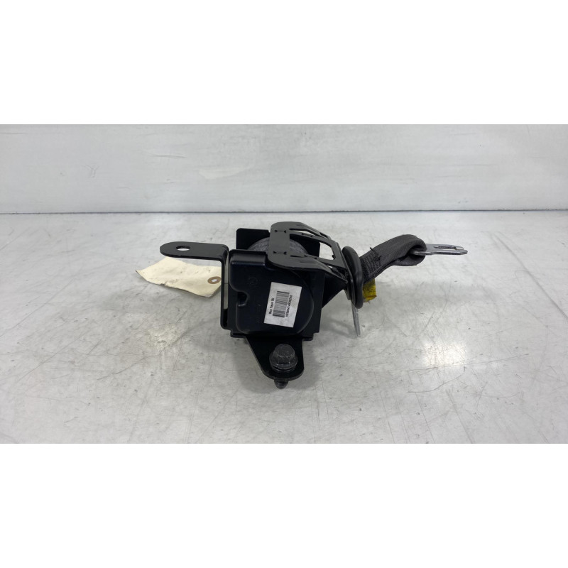Ceinture centrale KIA SPORTAGE 2 Photo n°1