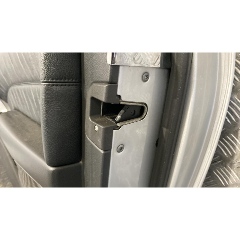 Porte avant droit MERCEDES CLASSE CLK 209 Photo n°8